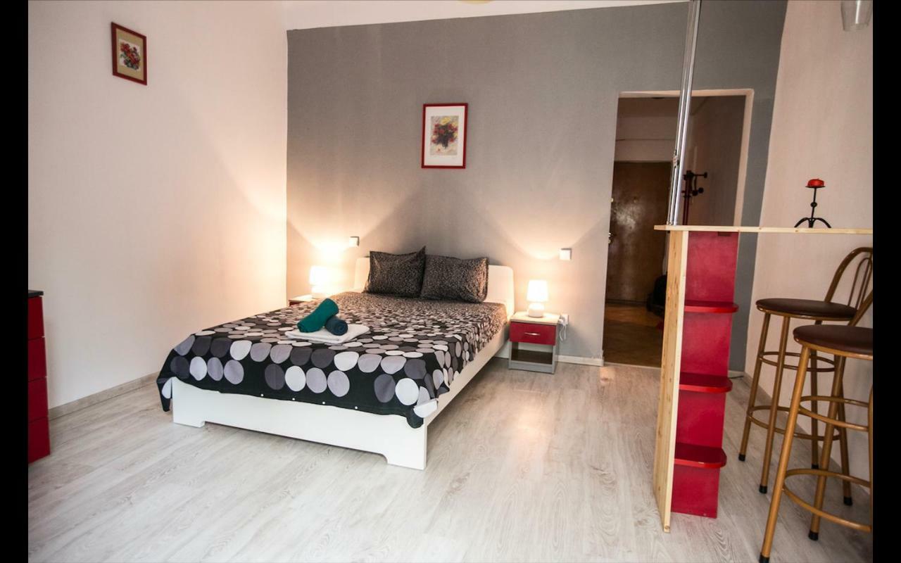 דירות בוקרשט Cismigiu Garden Studio מראה חיצוני תמונה