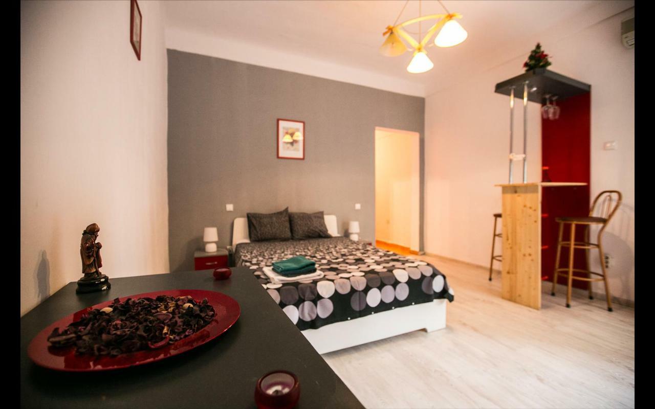 דירות בוקרשט Cismigiu Garden Studio מראה חיצוני תמונה
